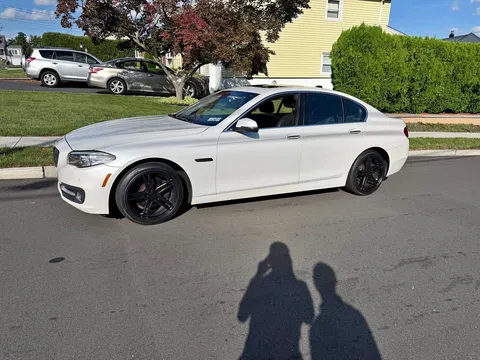 2016 BMW 5 Series 528xi Sedan 4D