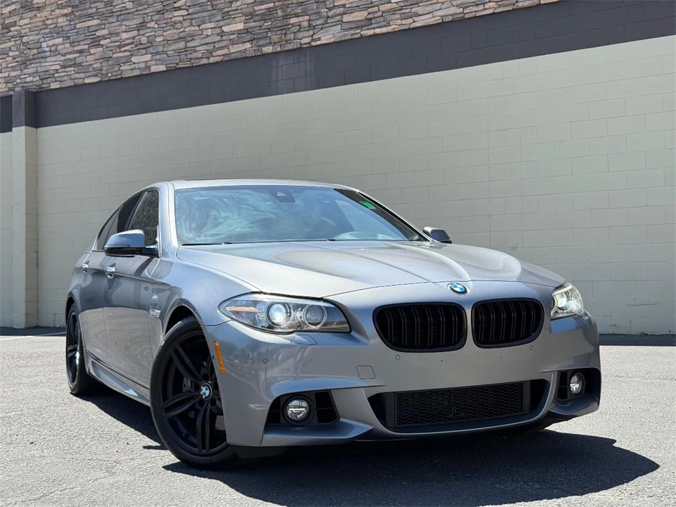 2016 BMW F10 5 Series Sedan - Image 2 of 30