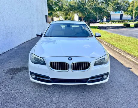 2016 BMW 528i RWD