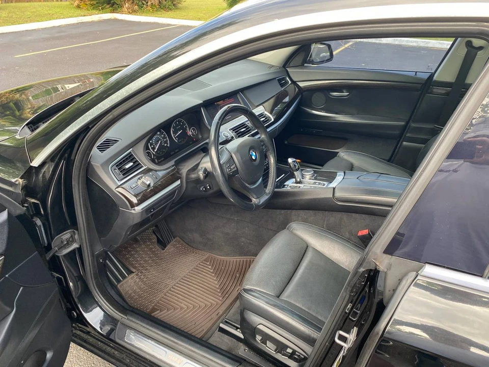 2016 BMW 5 Series - Image 11 of 23