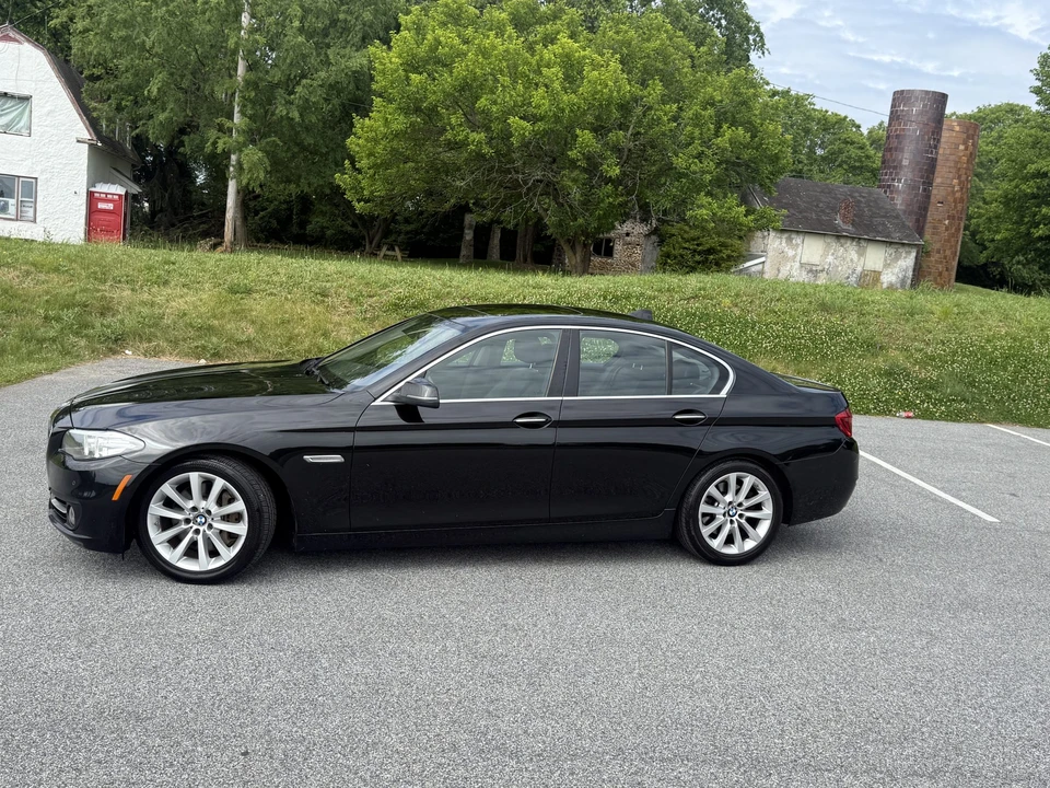 2016 BMW F10 5 Series Sedan - Image 7 of 31