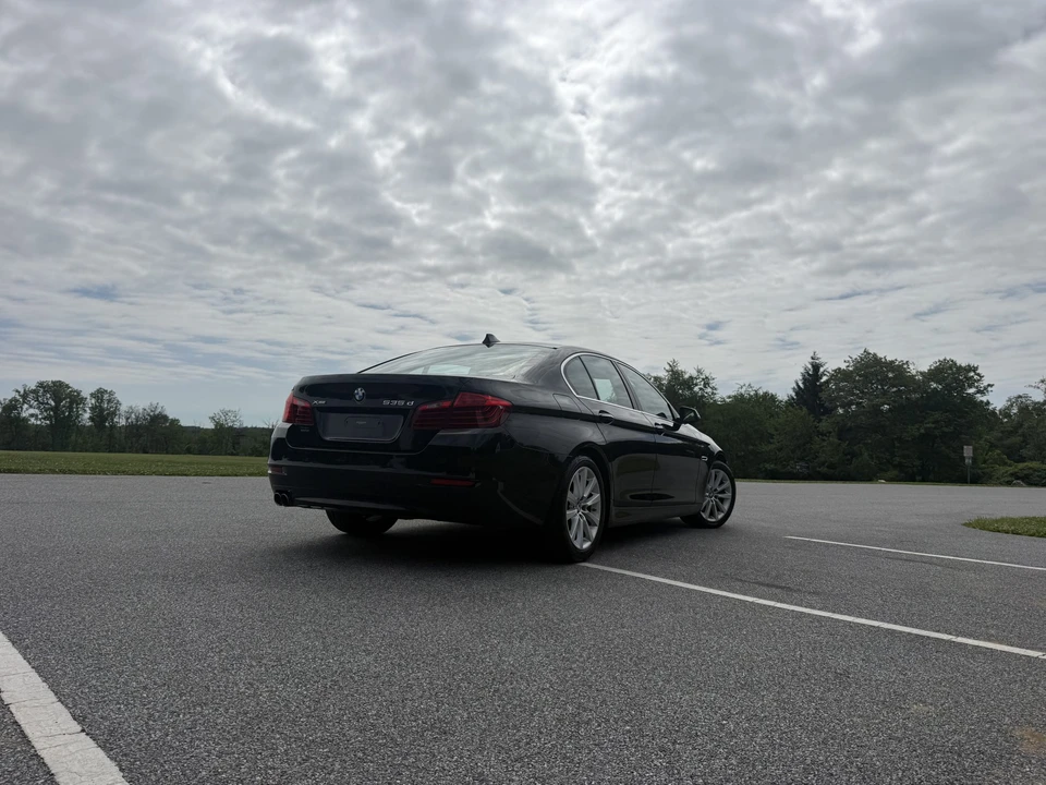 2016 BMW F10 5 Series Sedan - Image 14 of 31