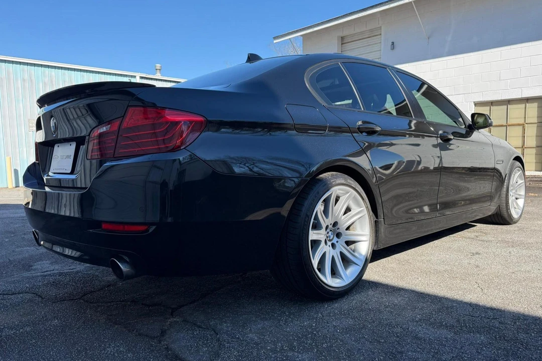 2016 BMW F10 5 Series Sedan - Image 4 of 31