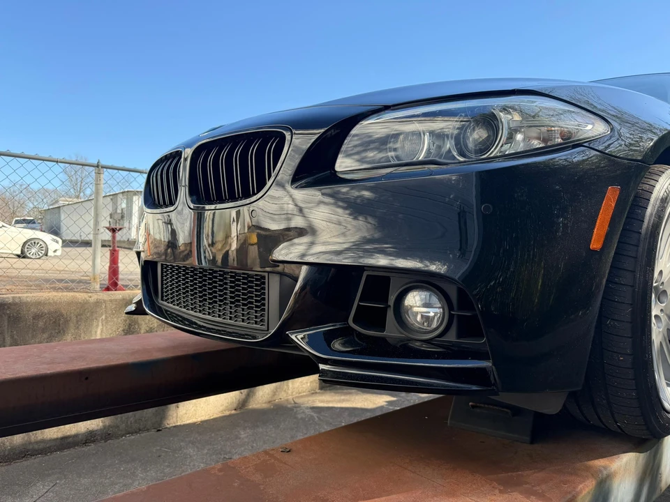 2016 BMW F10 5 Series Sedan - Image 24 of 31