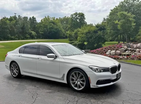 2016 BMW 7 Series 740i Sedan 4D