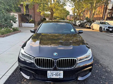 2016 BMW 750Li xDrive Sedan