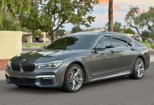 2016 BMW 7 Series 750i Sedan 4D
