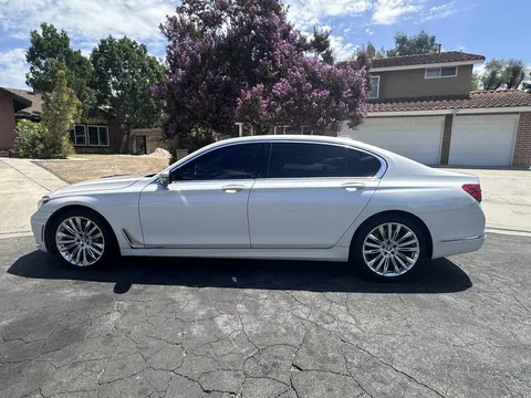 2016 BMW 750i xDrive