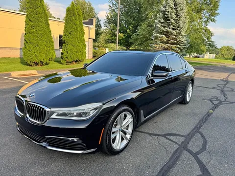 2016 BMW 7 Series 750i xDrive Sedan 4D