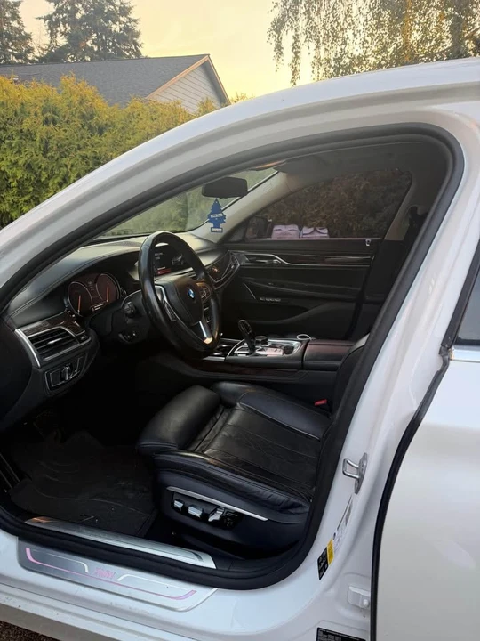 2016 BMW G11/G12 7 Series - Image 15 of 18
