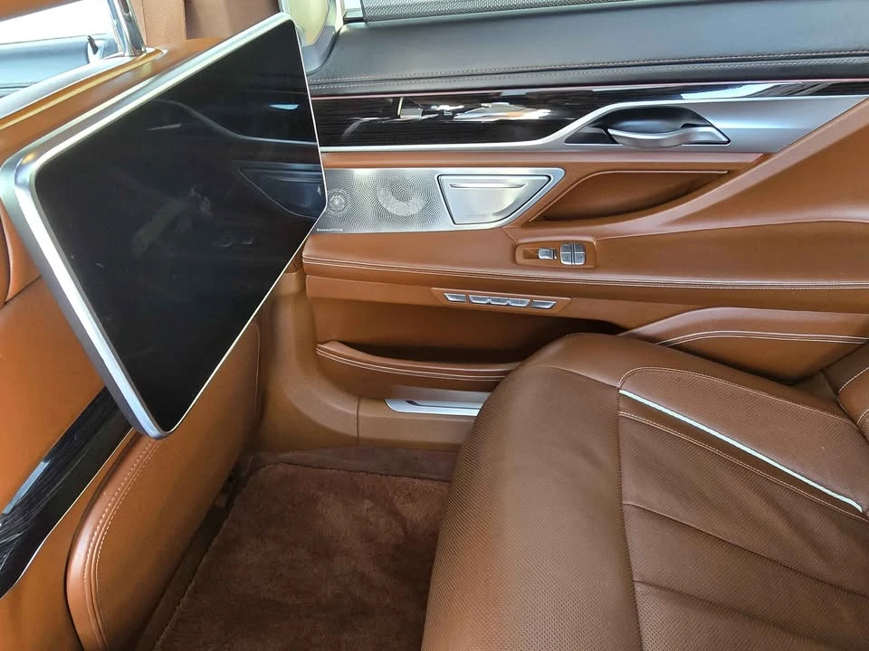 2016 BMW G11/G12 7 Series - Image 14 of 15