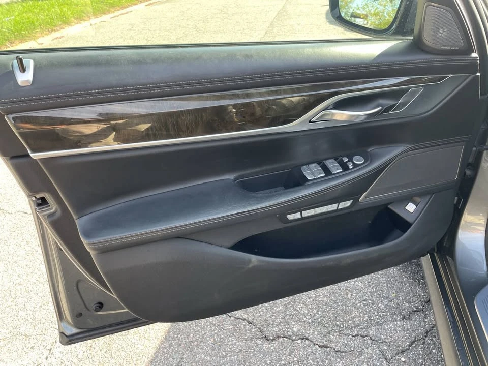 2016 BMW G11/G12 7 Series - Image 15 of 20