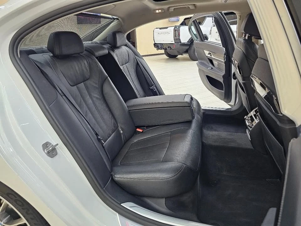 2016 BMW G11/G12 7 Series - Image 9 of 16