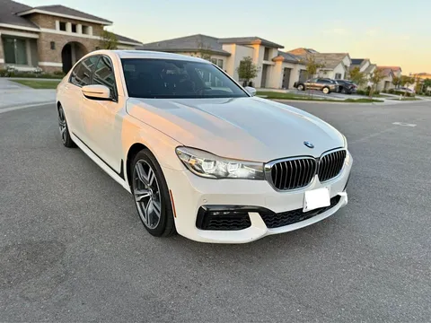 2016 BMW 7 Series 740i Sedan