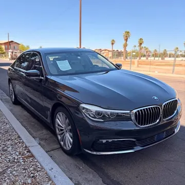 2016 BMW 740i