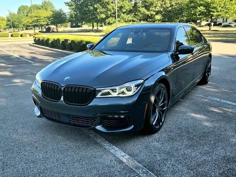 2016 BMW 750 xDrive