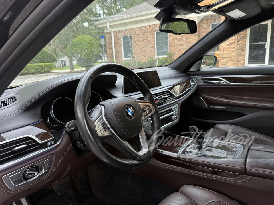 2016 BMW G11/G12 750i & M760i Sedan - Image 17 of 29