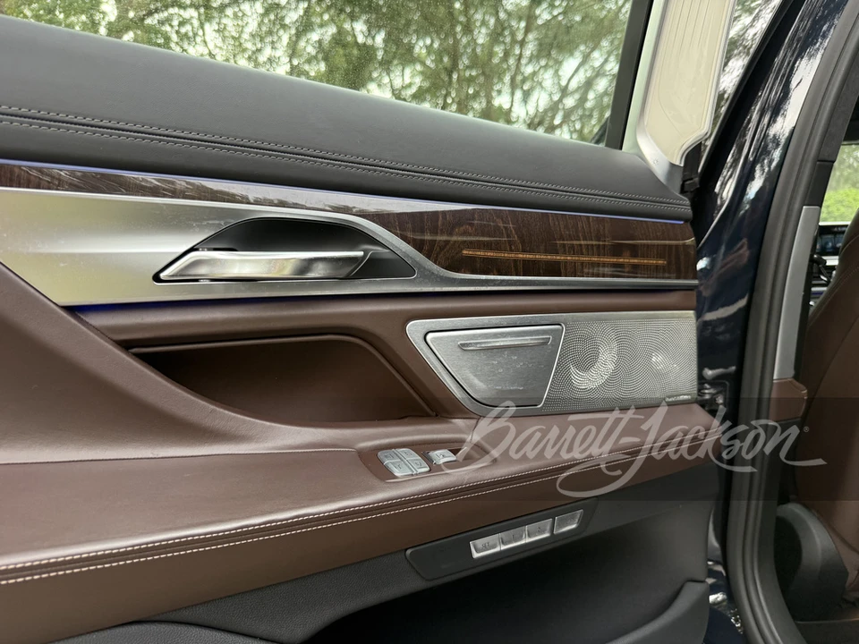 2016 BMW G11/G12 750i & M760i Sedan - Image 29 of 29