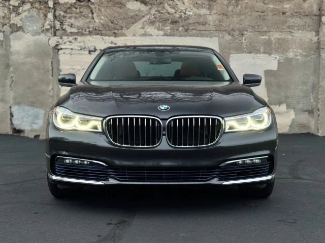 2016 BMW G11/G12 750i & M760i Sedan - Image 11 of 21