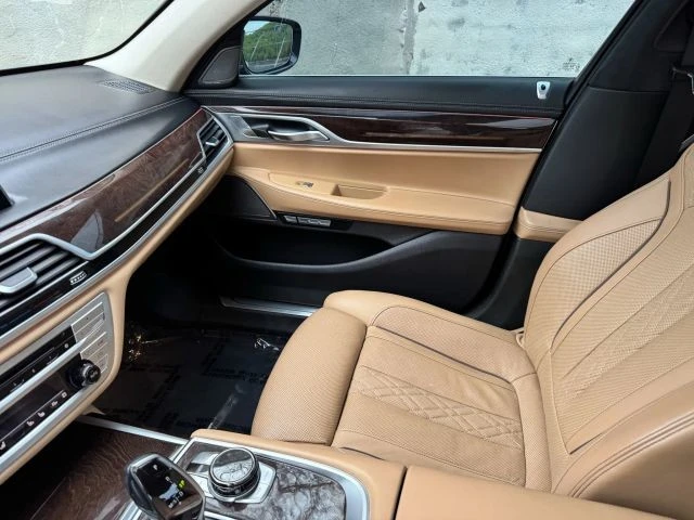 2016 BMW G11/G12 750i & M760i Sedan - Image 21 of 21