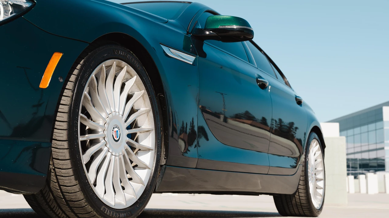 2016 BMW Alpina B6 - Image 21 of 31