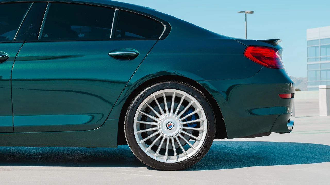 2016 BMW Alpina B6 - Image 22 of 31