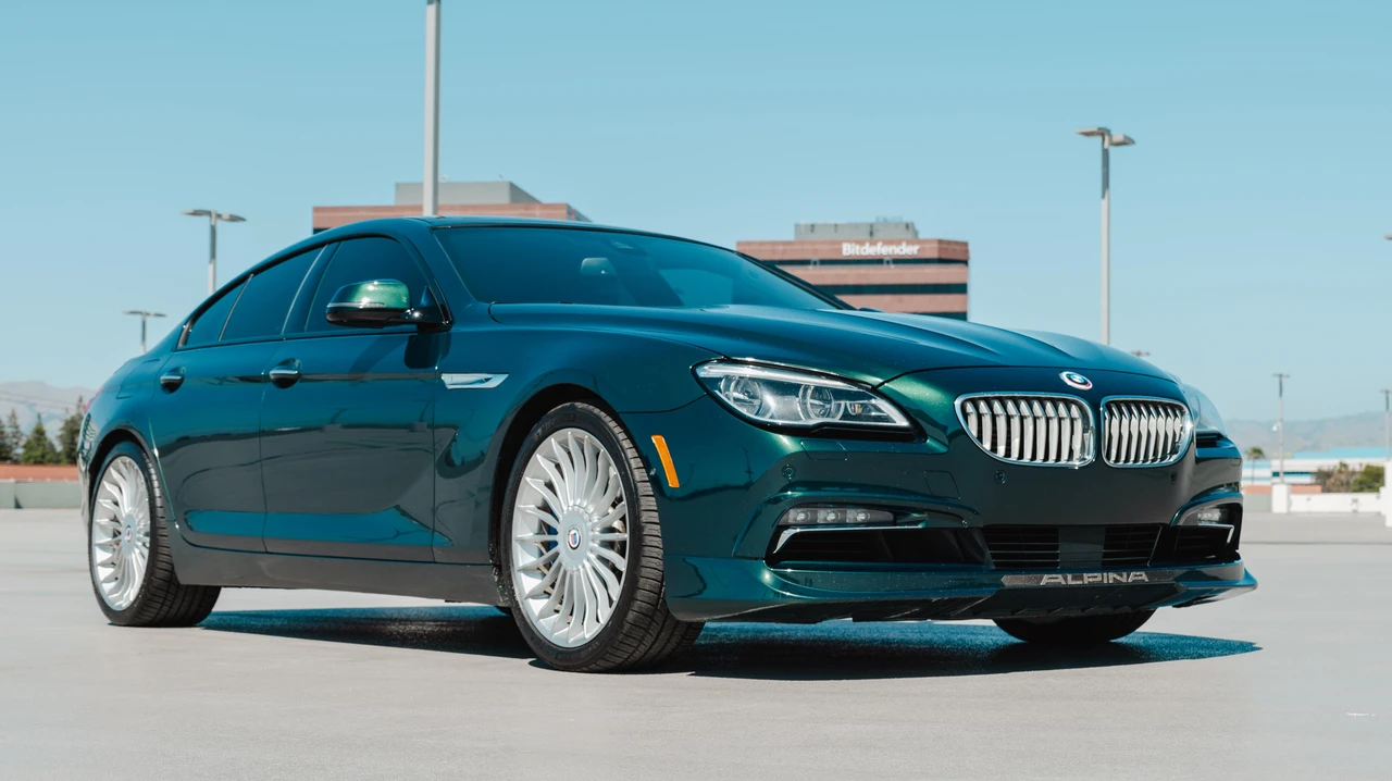 2016 BMW Alpina B6 - Image 13 of 31