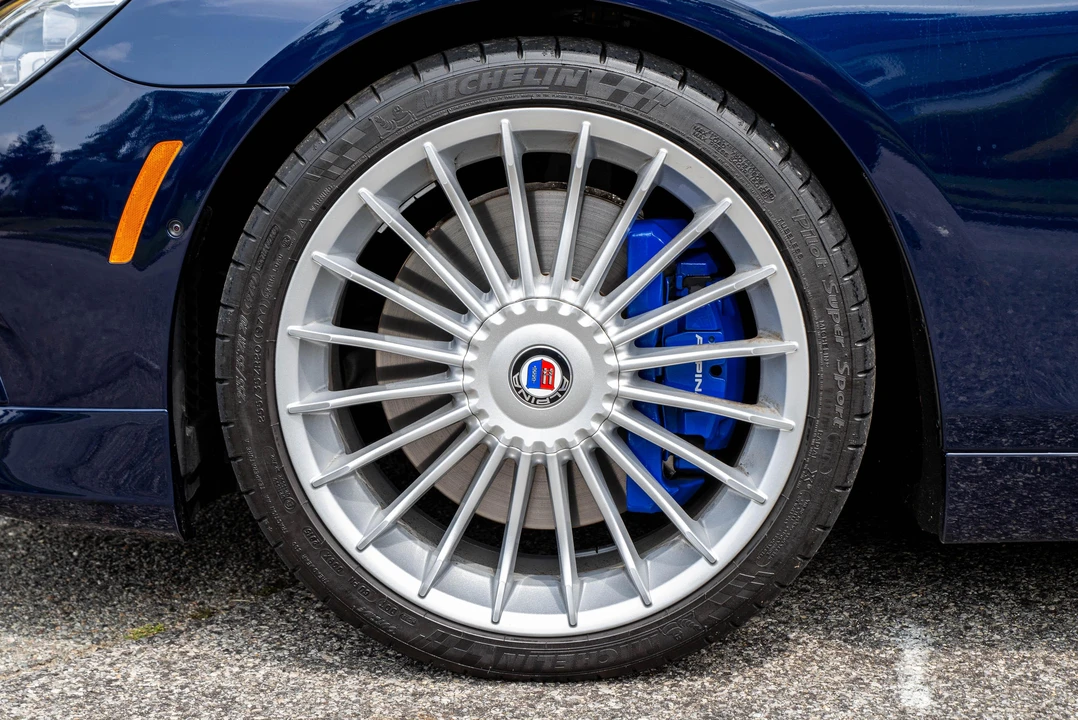 2016 BMW Alpina B6 - Image 23 of 31