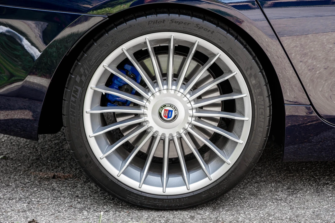 2016 BMW Alpina B6 - Image 26 of 31