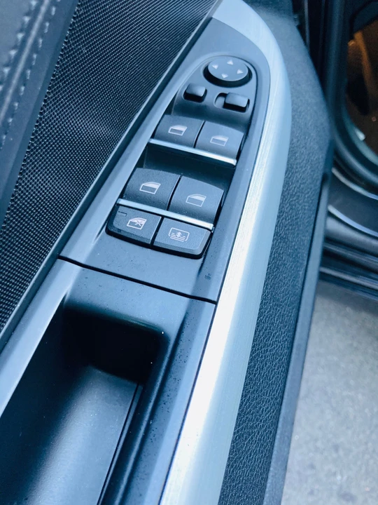 2016 BMW Alpina B6 - Image 16 of 31