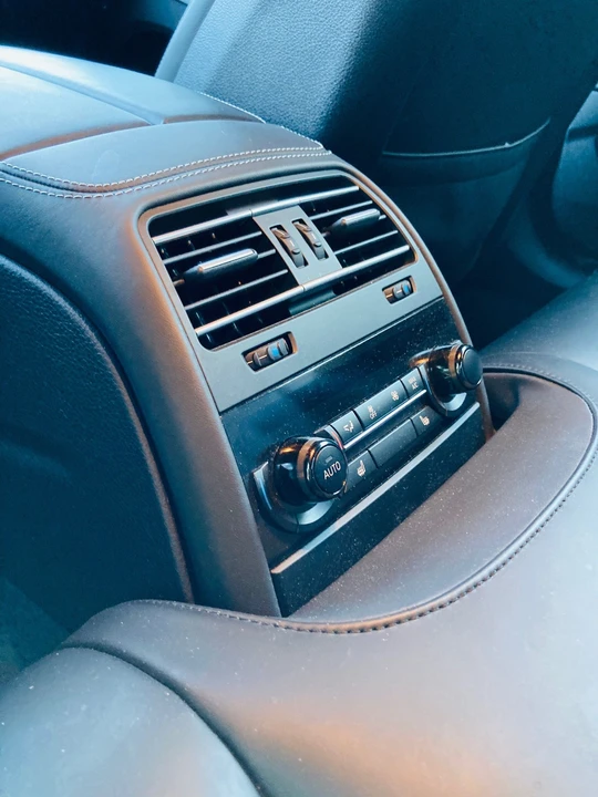 2016 BMW Alpina B6 - Image 20 of 31