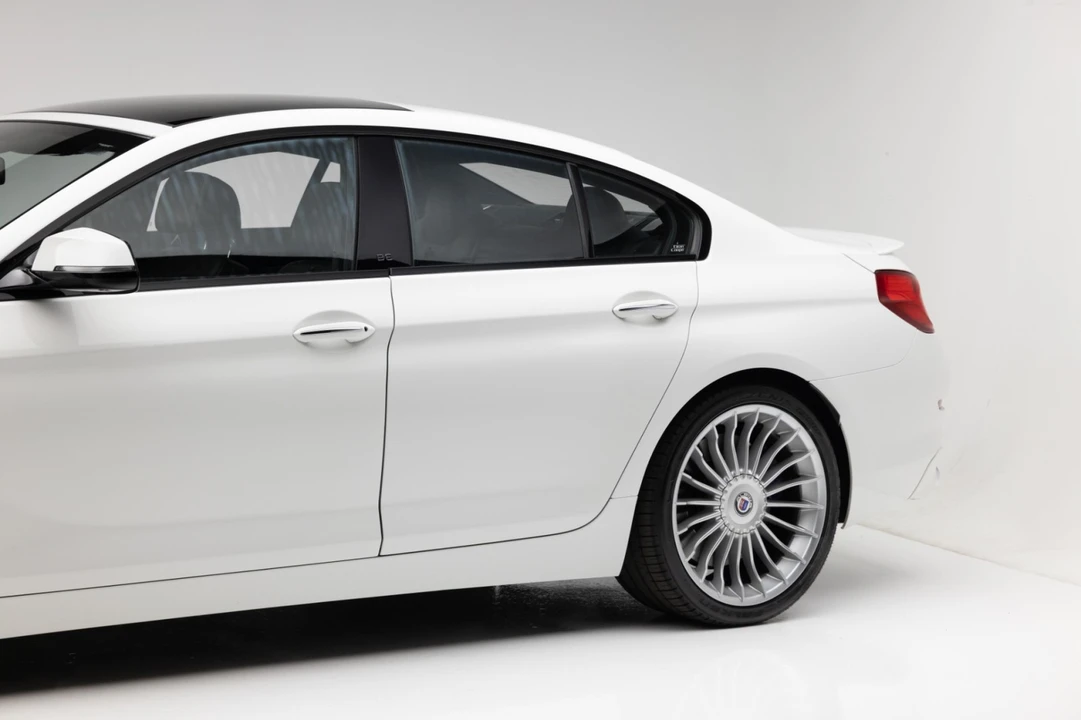 2016 BMW Alpina B6 - Image 11 of 21