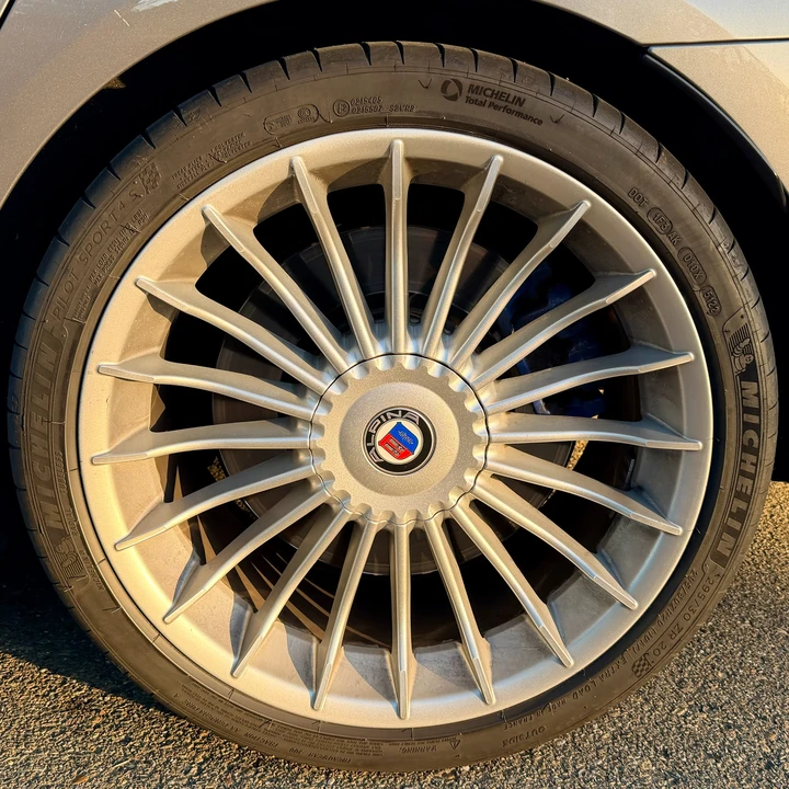2016 BMW Alpina B6 - Image 27 of 31