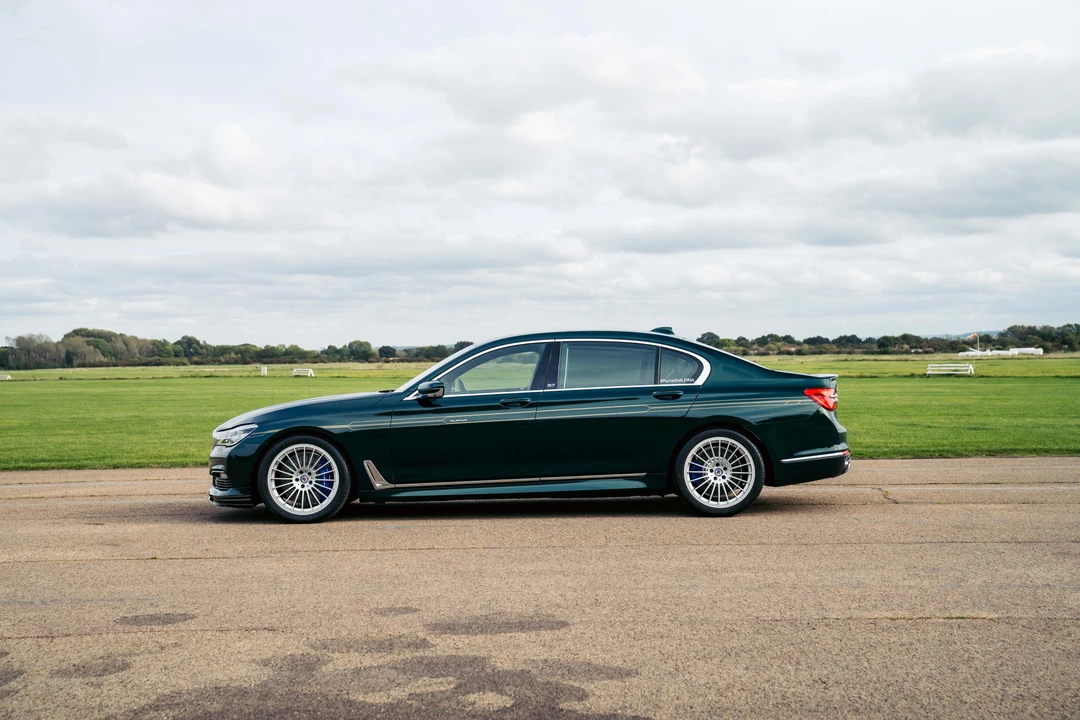 2017 BMW Alpina B7 - Image 5 of 31