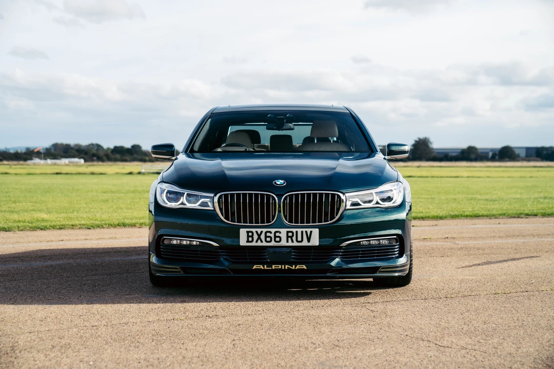 2017 BMW Alpina B7 - Image 11 of 31