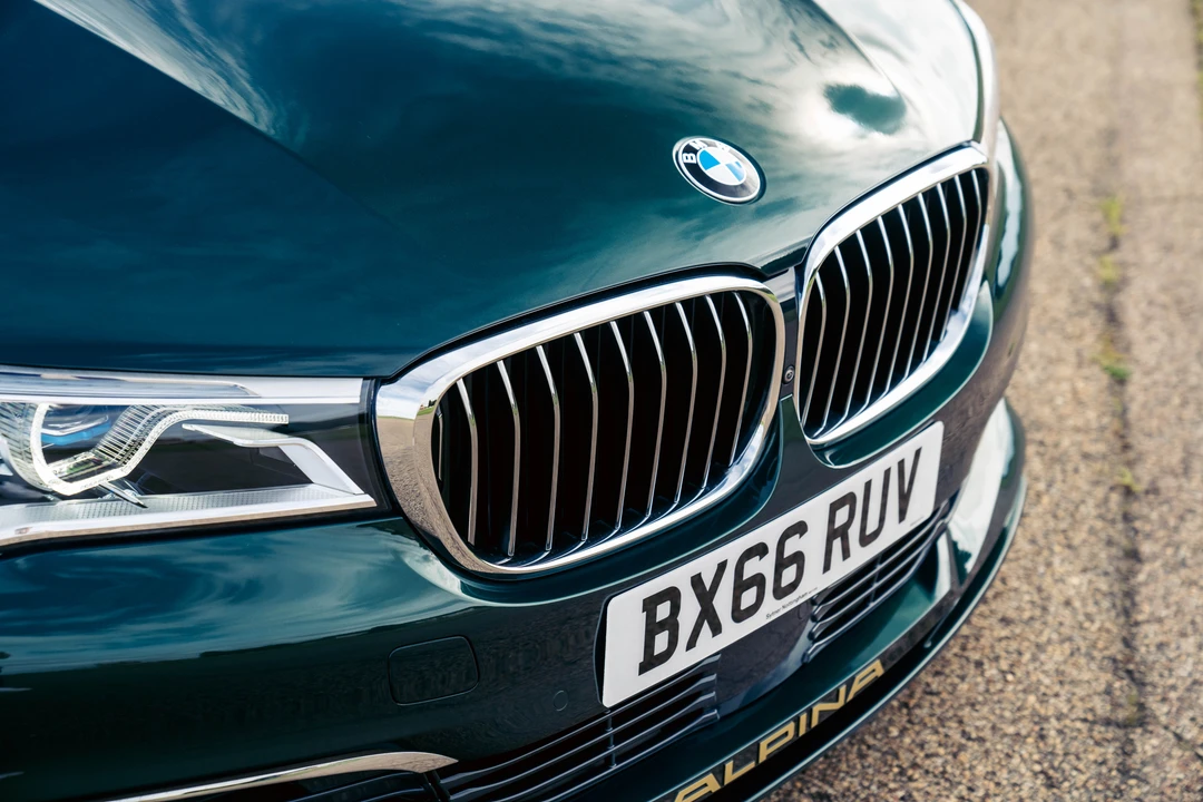 2017 BMW Alpina B7 - Image 28 of 31