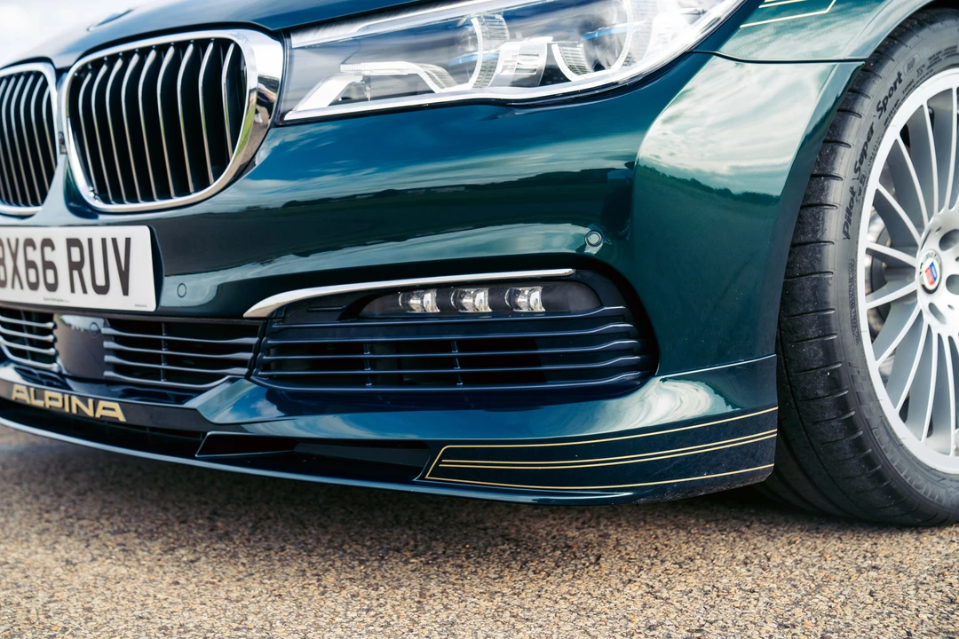 2017 BMW Alpina B7 - Image 30 of 31