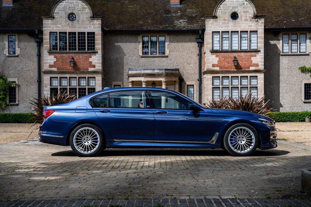 2016 BMW Alpina B7 - Image 8 of 31