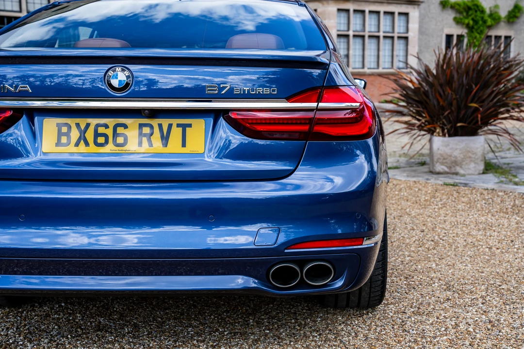2016 BMW Alpina B7 - Image 16 of 31