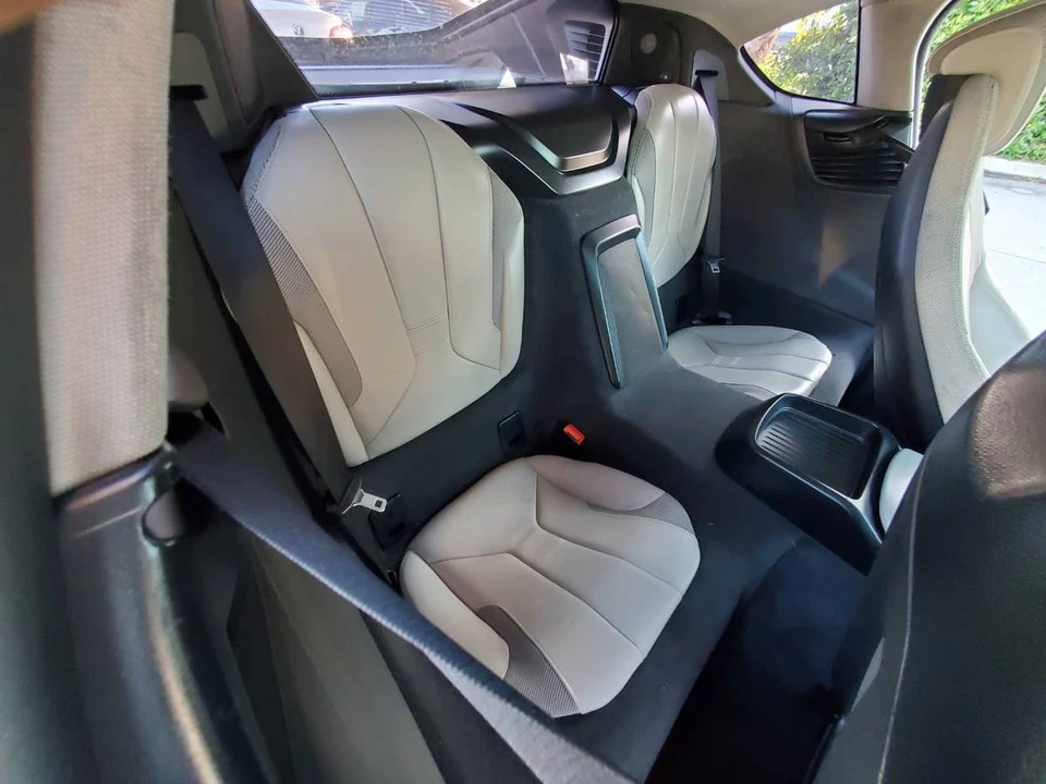2016 BMW i8 - Image 10 of 21