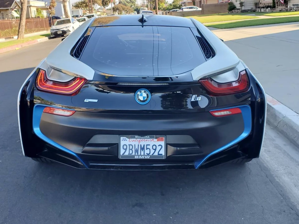 2016 BMW i8 - Image 16 of 21