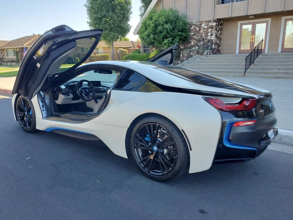 2016 BMW i8 - Image 21 of 21
