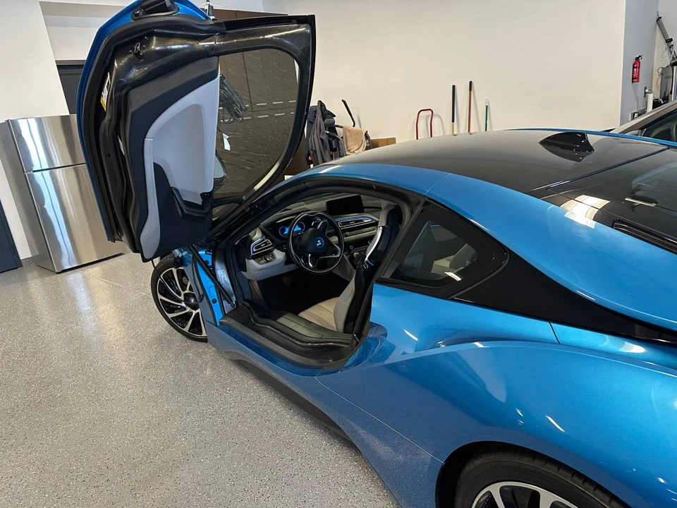 2016 BMW i8 - Image 5 of 7
