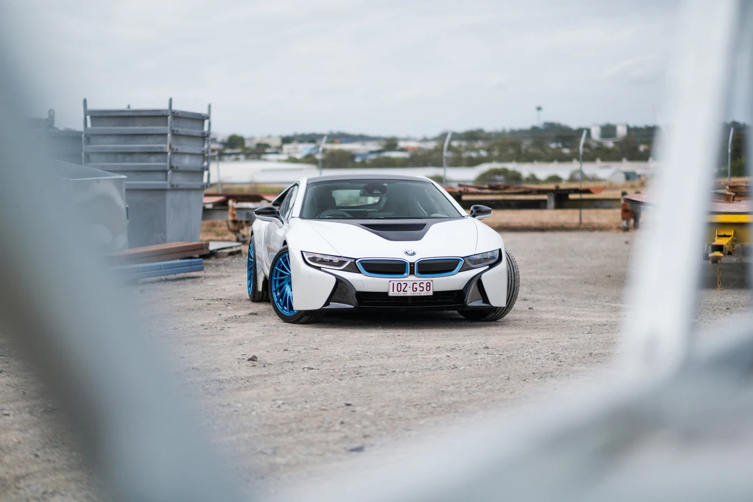 2016 BMW i8 - Image 18 of 31