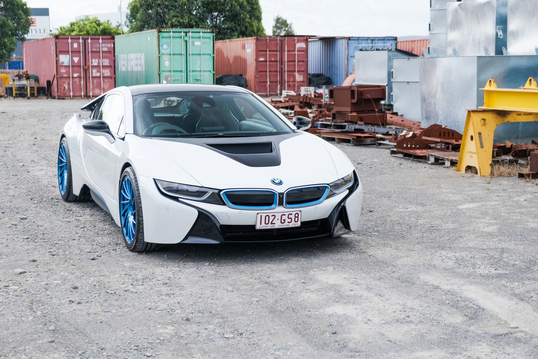 2016 BMW i8 - Image 11 of 31