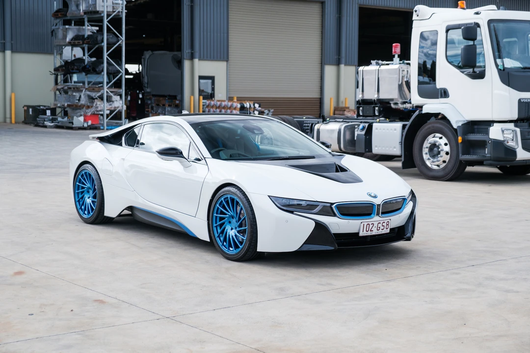 2016 BMW i8 - Image 10 of 31