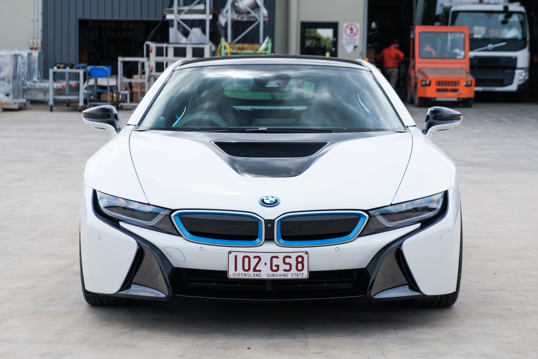 2016 BMW i8 - Image 20 of 31