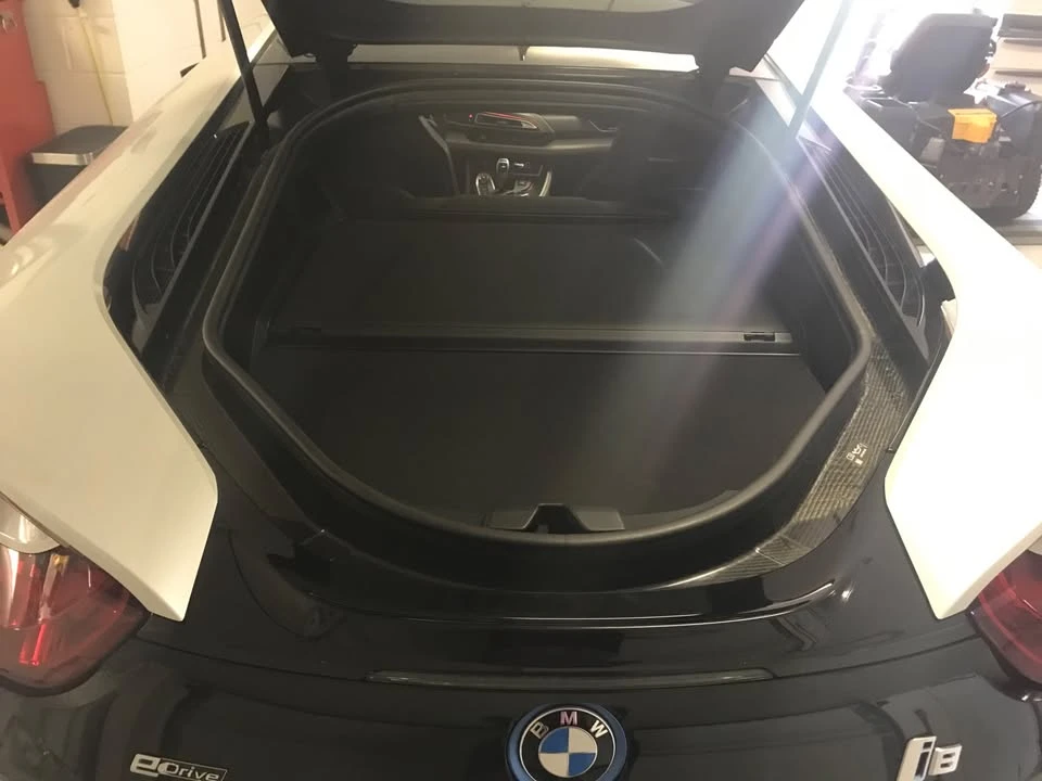 2016 BMW i8 - Image 8 of 16