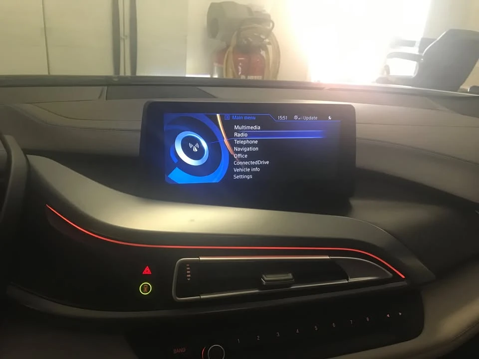 2016 BMW i8 - Image 9 of 16