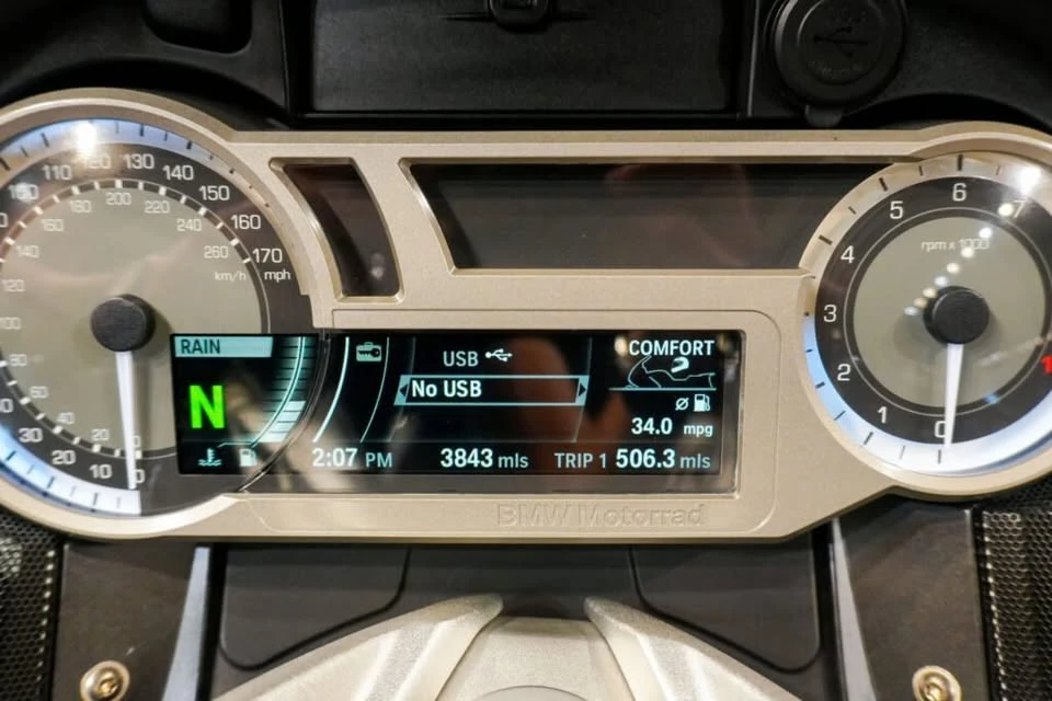 2016 BMW K1600 - Image 9 of 19